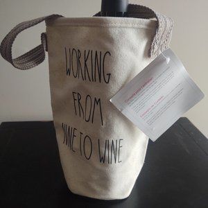 Thirty-One Wine Carrier